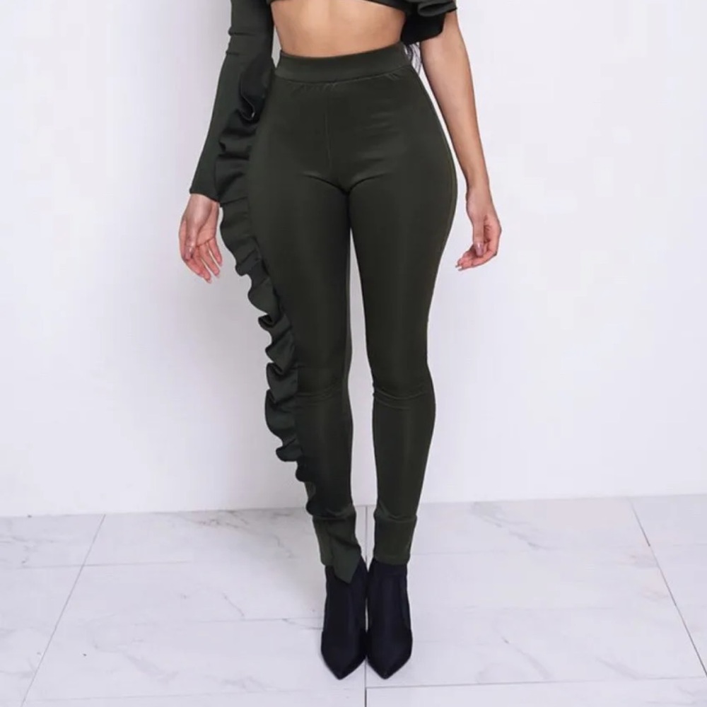 Kloset Envy Olive Ruffle Low rise Pants